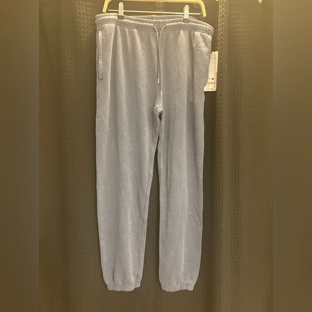ALO Yoga Chill Vintage Wash Sweatpant Limited: Bluestone Wash Medium NWT